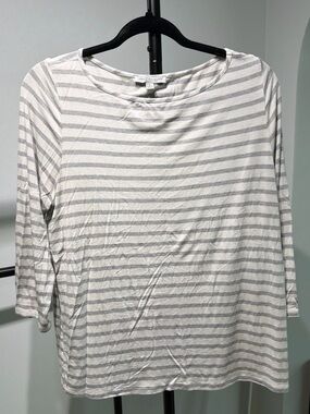 Green Envelope Women’s Top - L